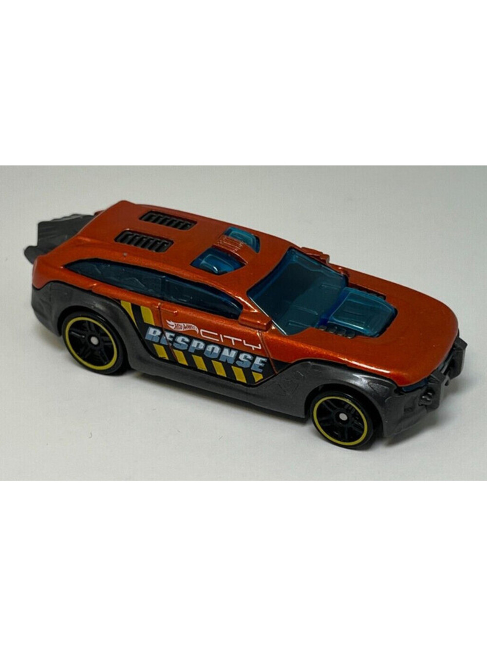 Hot Wheels City Response Pursuit SUV HW 2012 Mattel